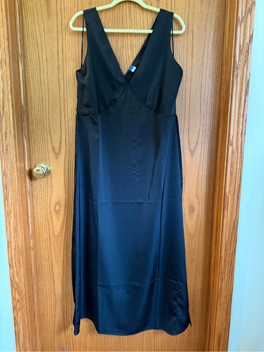 Old Navy Black V-Neck Midi Slip Dress